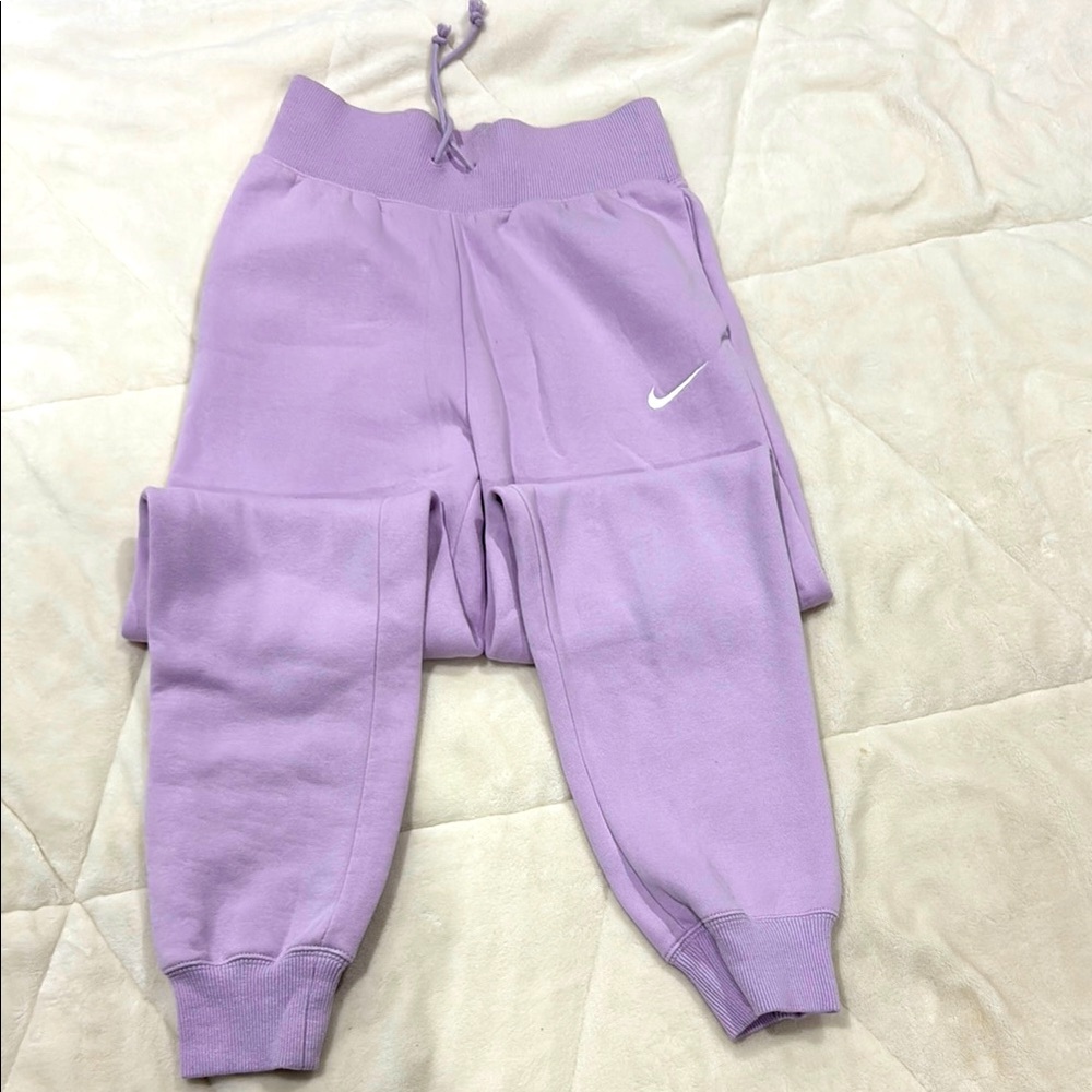Nike Purple Jogger Sweatpants Relaxed Fit